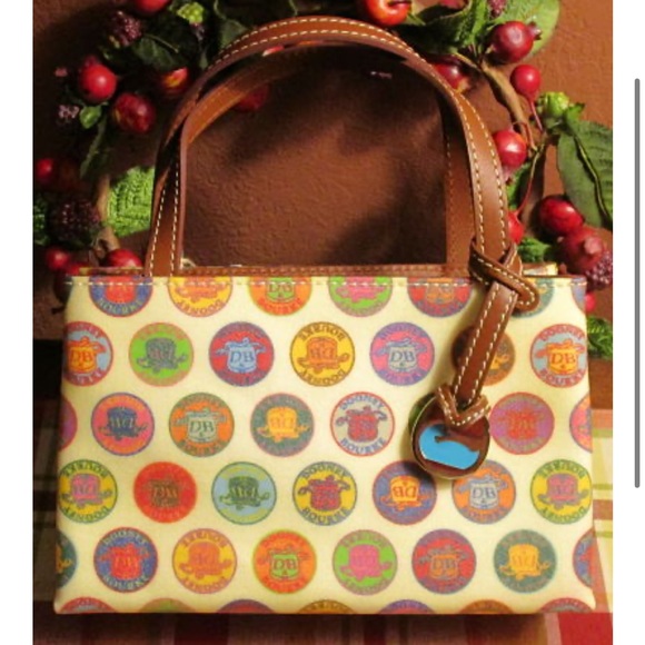 Dooney & Bourke D&B Tiney East West Bag From The Medallion Collection 20… - Picture 6 of 6